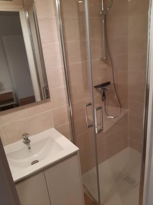 Appartement Le Michel-Ange 梅尔·莱斯·拜恩斯 外观 照片
